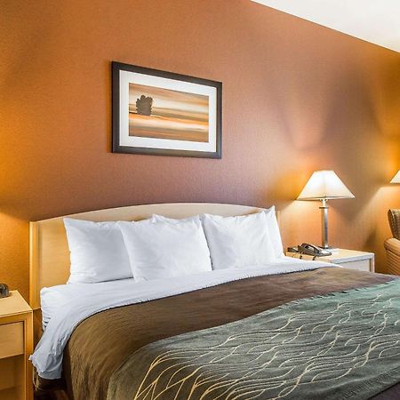 Quality Inn & Suites Loveland Exteriör bild