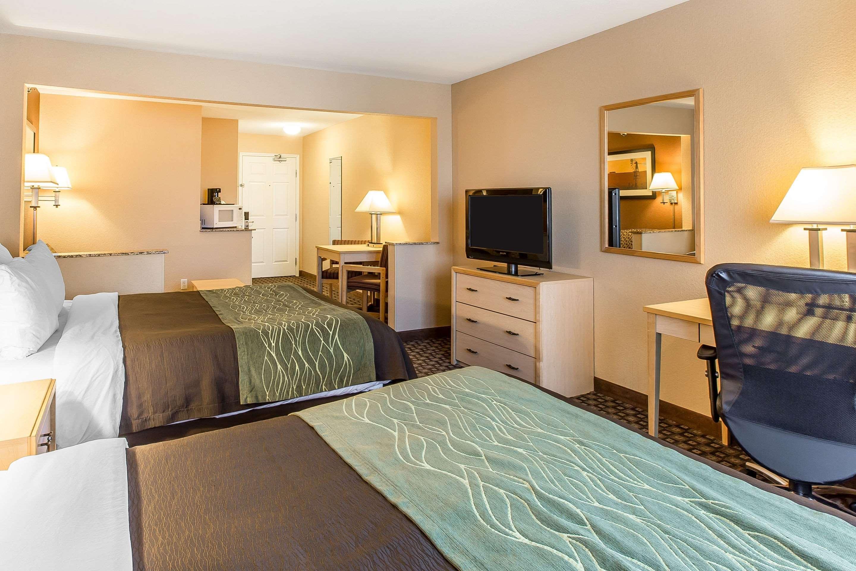 Quality Inn & Suites Loveland Exteriör bild
