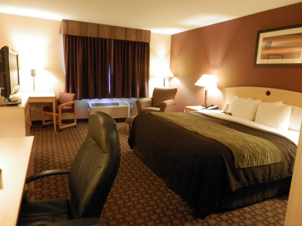Quality Inn & Suites Loveland Exteriör bild