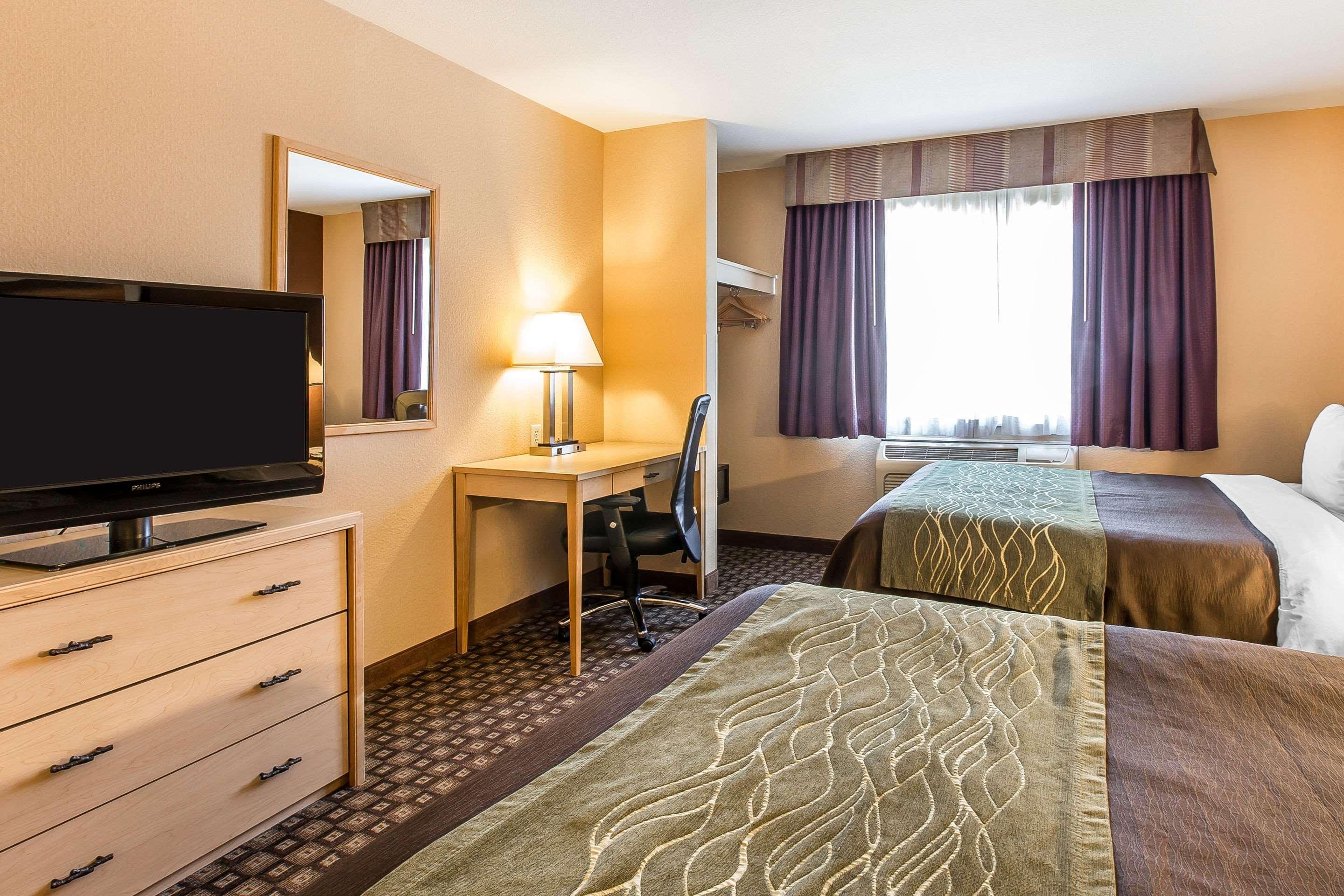 Quality Inn & Suites Loveland Exteriör bild