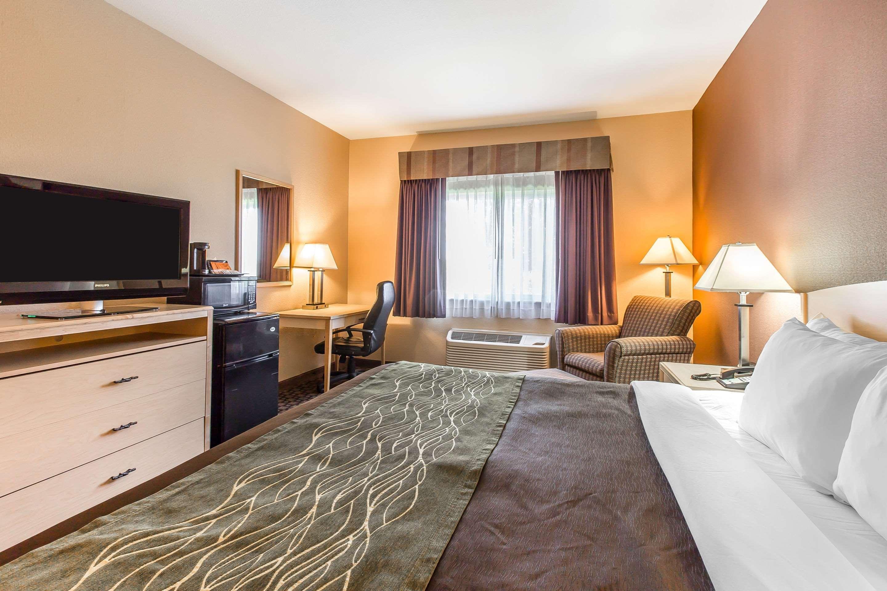 Quality Inn & Suites Loveland Exteriör bild