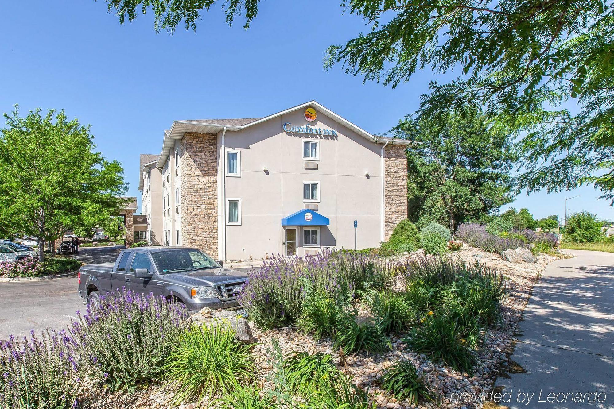 Quality Inn & Suites Loveland Exteriör bild