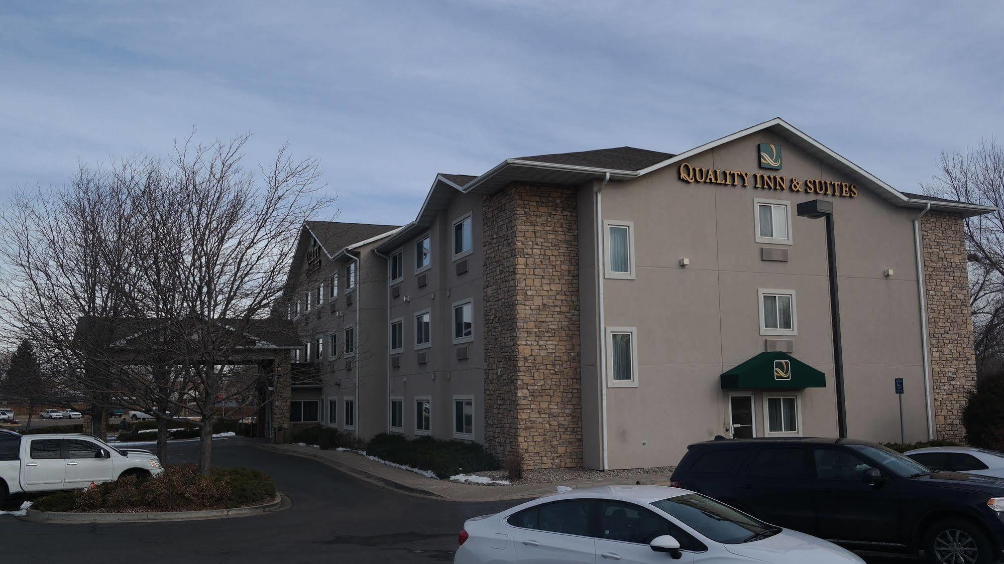 Quality Inn & Suites Loveland Exteriör bild