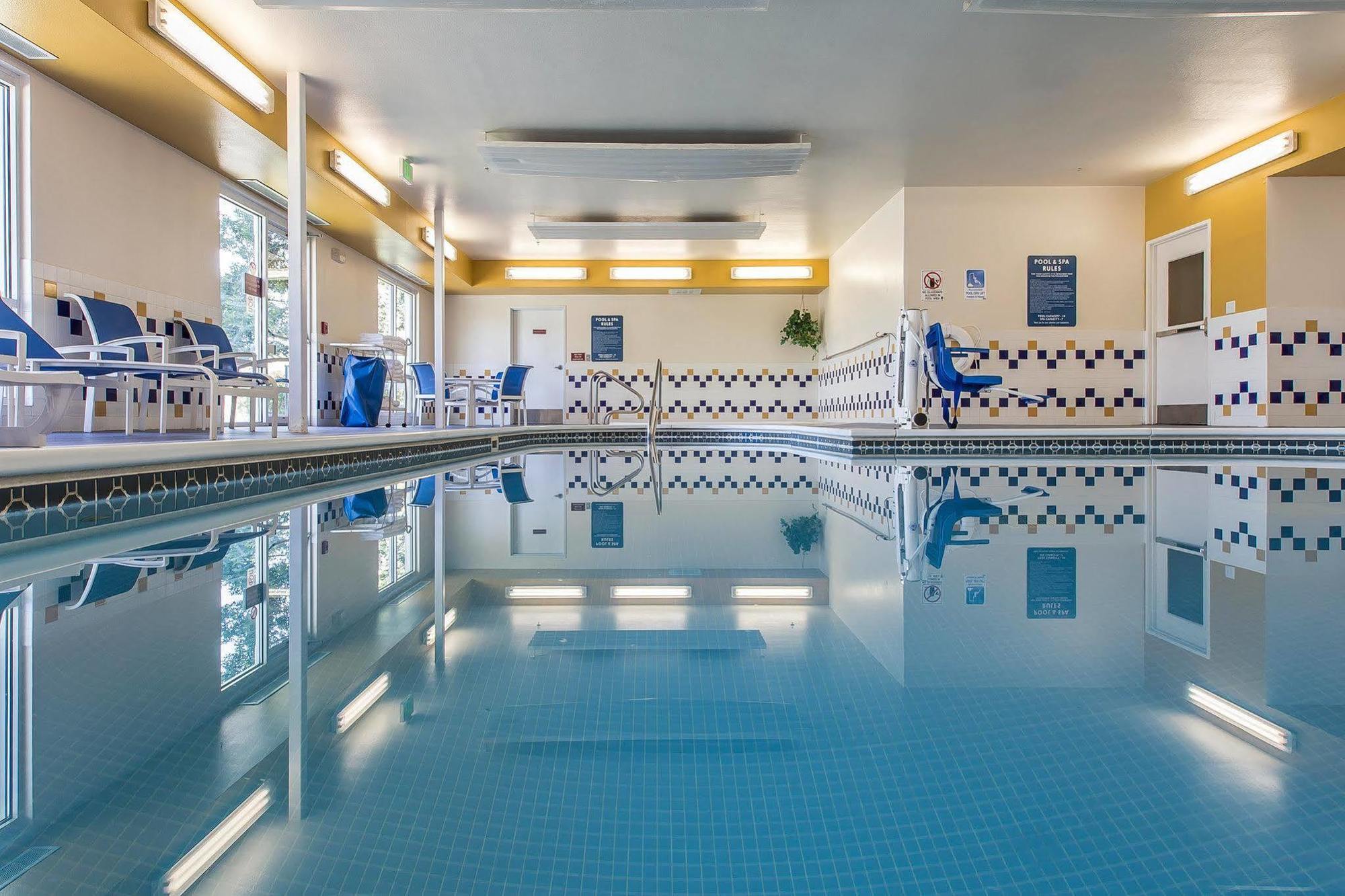 Quality Inn & Suites Loveland Exteriör bild